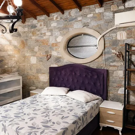 Stone Mansion With Private Pool And Garden And Authentic Kusadası